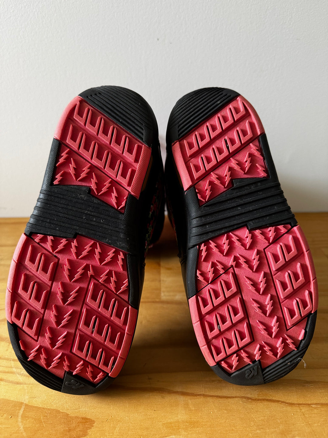 K2 Lil Kat Kids Snowboard Boots US 2 JR