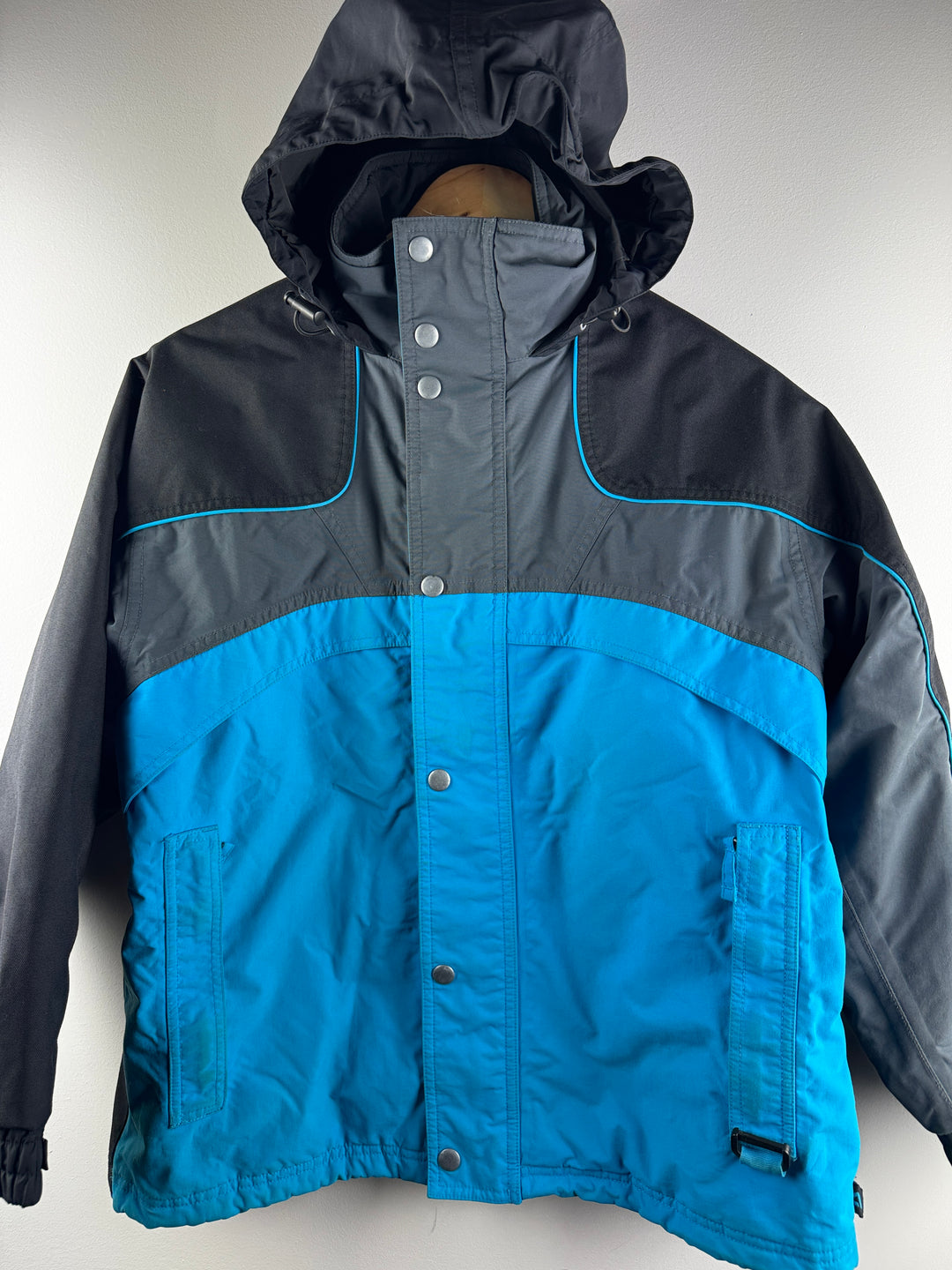 Aggression Ski Jacket Size 12 Years
