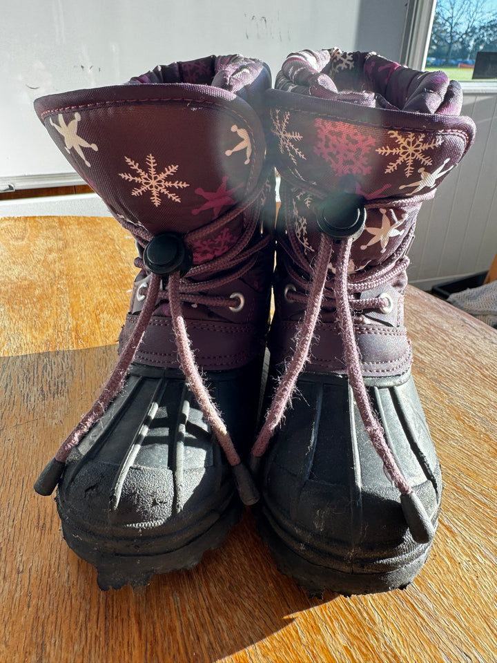 Young Original Snow Boots size 13 (31-32)