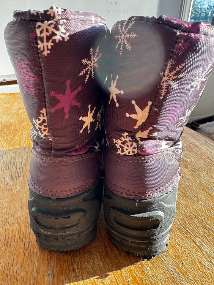 Young Original Snow Boots size 13 (31-32)