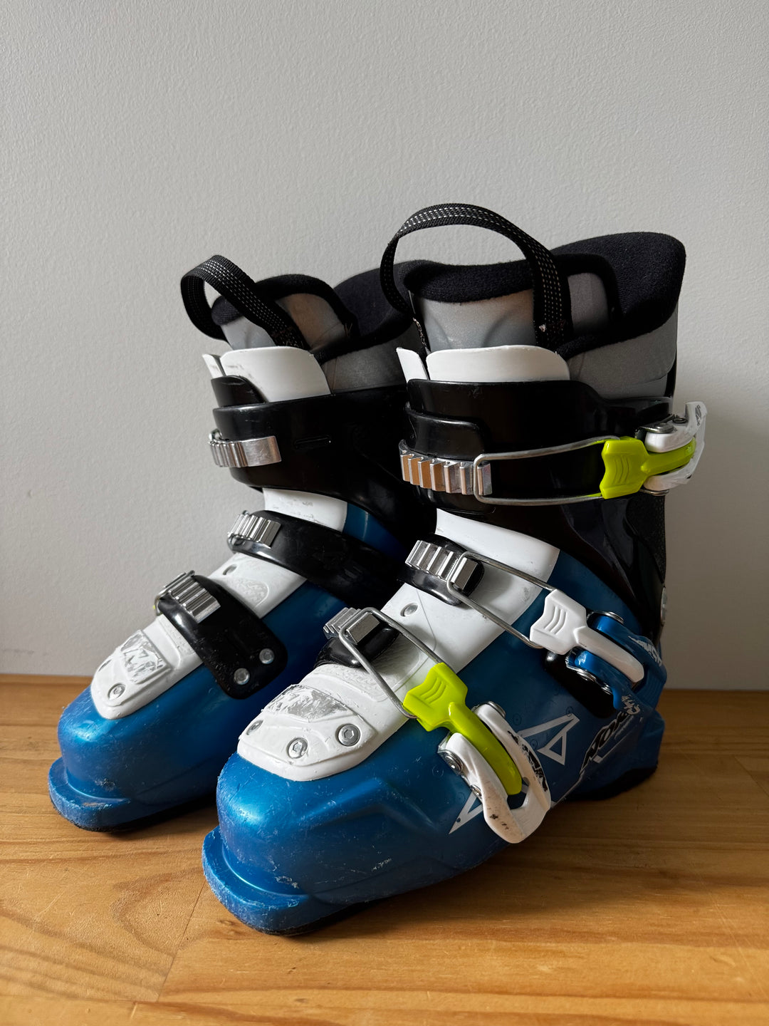 Nordica Firearrow Team 3 Kids Ski Boots 20-21.5