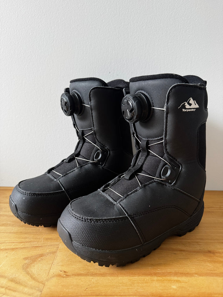 New Torpedo7 Kids Snowboard Boots US 3K