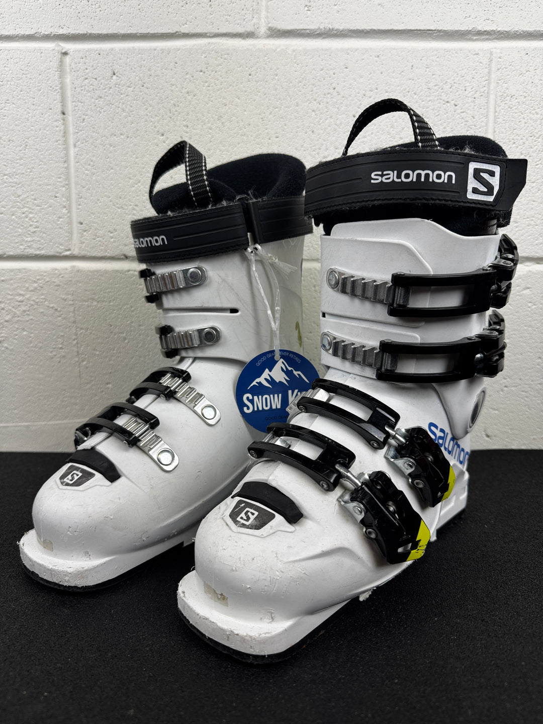 downhill ski boots kids salomon Salomon S Max Kids Ski Boots 22-22.5 – Snow Kids