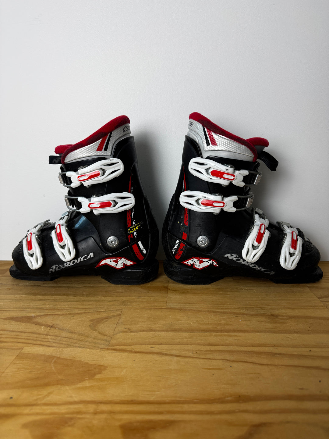 Nordica Kids Ski Boots 21.5