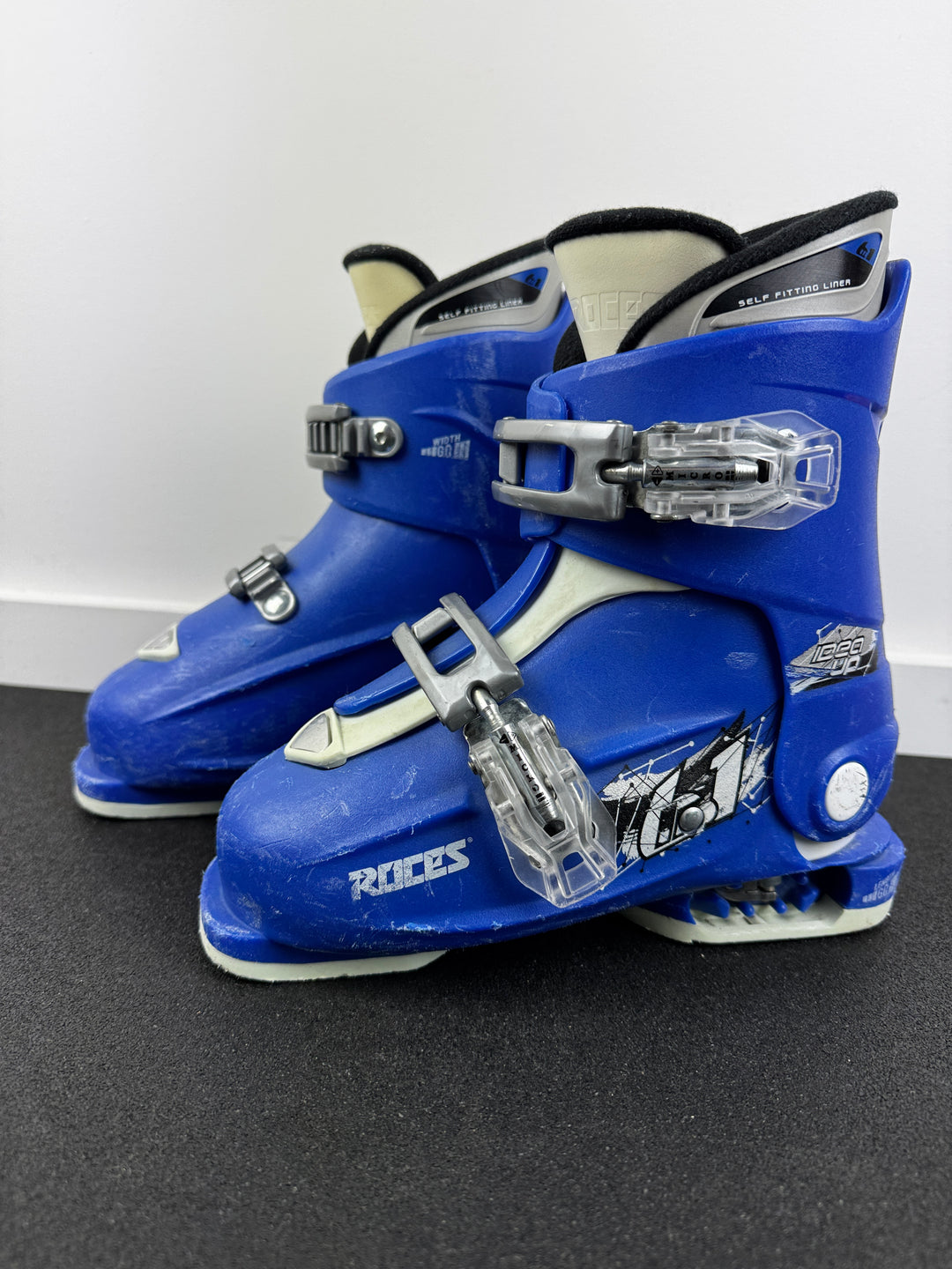 Roces Adjustable Kids Ski Boots 19-22 Mondo