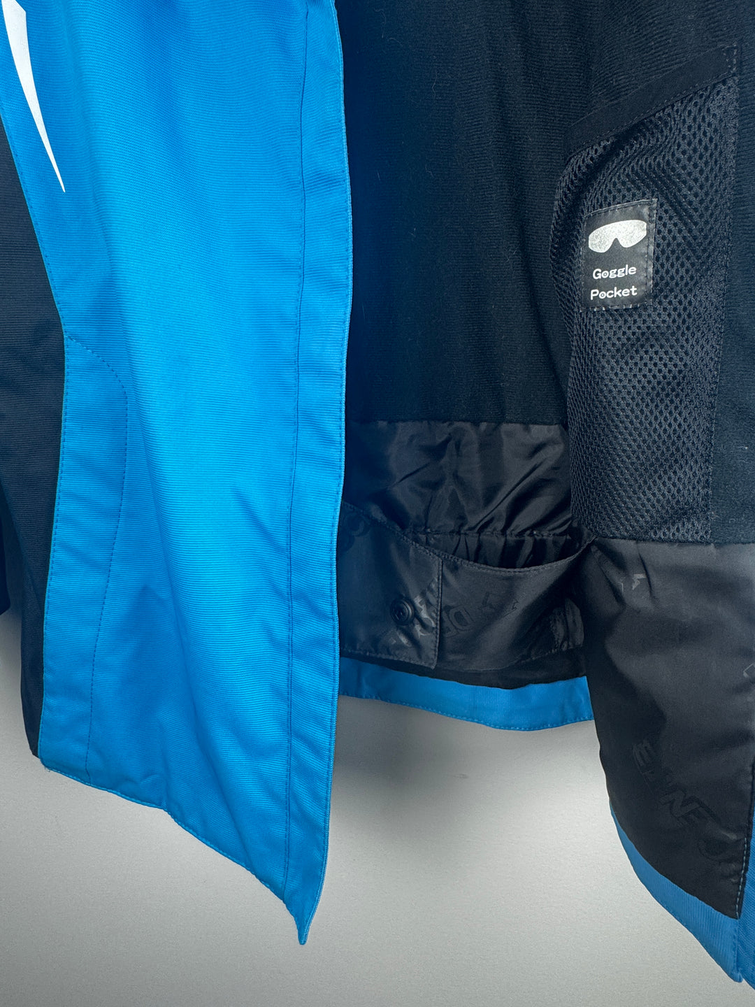 Descente Kids Ski Jacket 10-12 Years