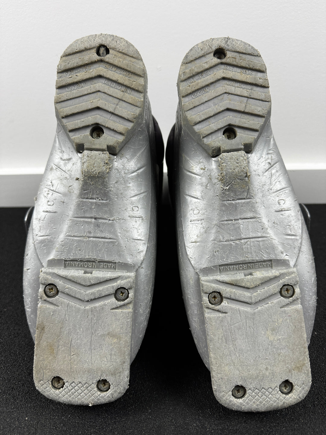Salomon T2 Kids Ski Boots Size 21-21.5 Mondo