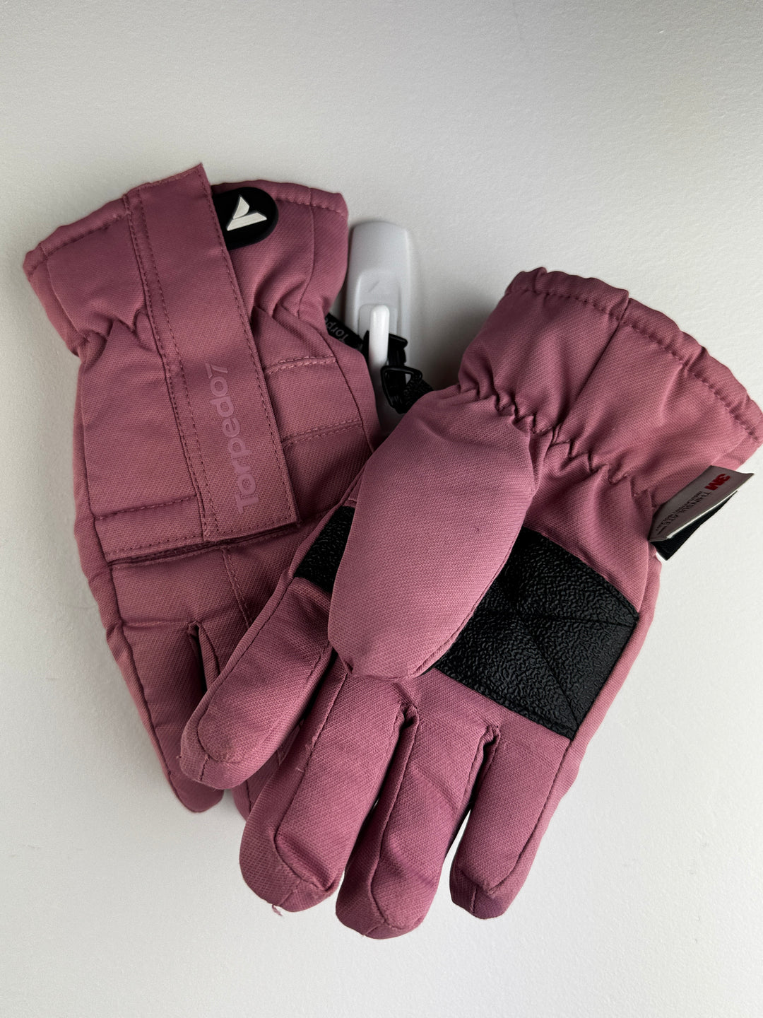 $20 Secondhand Ski Gloves / Mittens - various colours and sizes