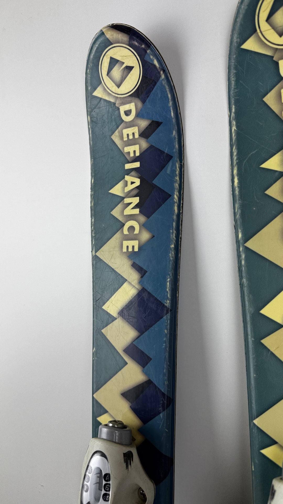 Defiance Twin Tip Kids Skis 100cm
