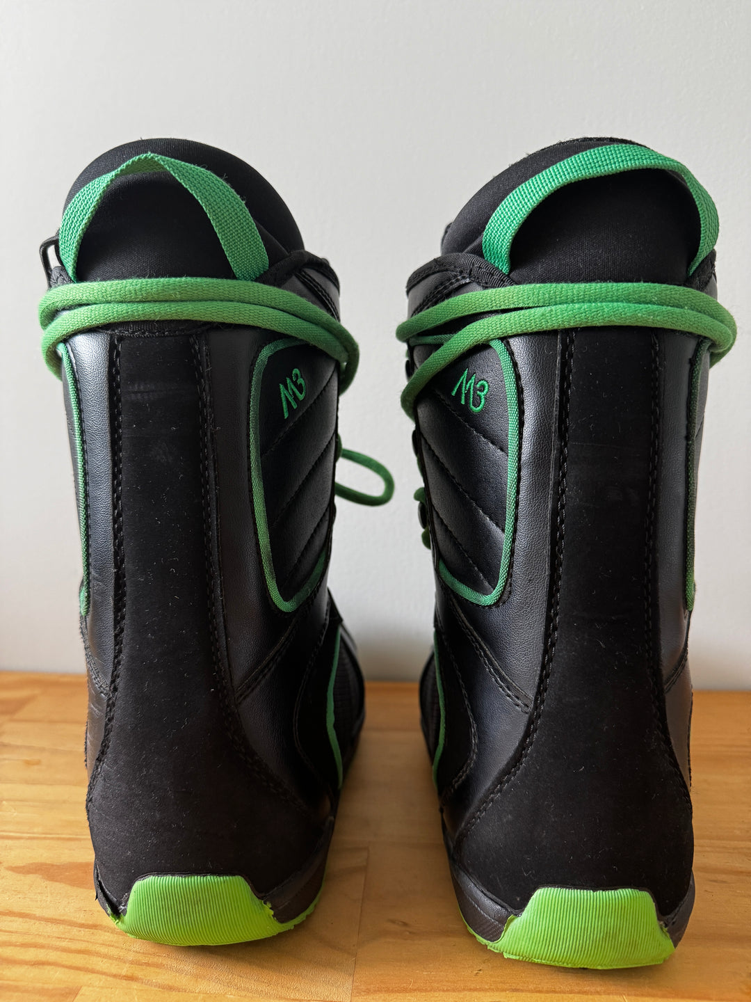 Millennium Three Kids Snowboard Boots US5